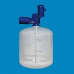 Top-entry agitator with geared motor and paddle impellers inside a see-through vessel