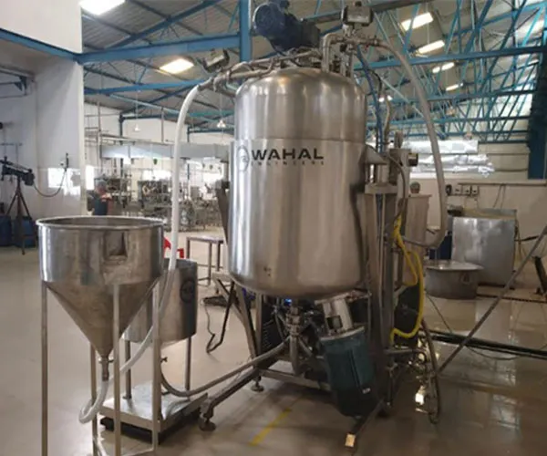 Wahal processing vessel with a conical feed hopper in a production hall